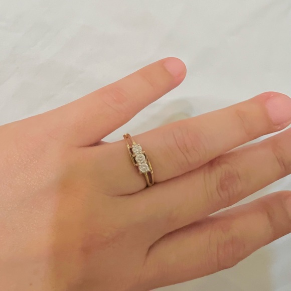 18K Solid Saudi Gold Ring Authentic NOT PLATED